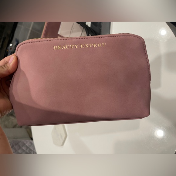 8 Items- Womens Fragrance Liquid Eau de Parfum Samples Size and Beauty Bag NEW - Picture 2 of 9